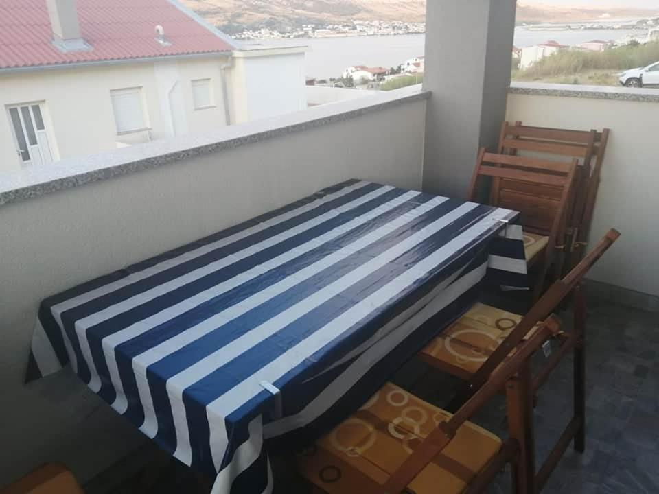Apartman Dora Daire Pag Town Dış mekan fotoğraf